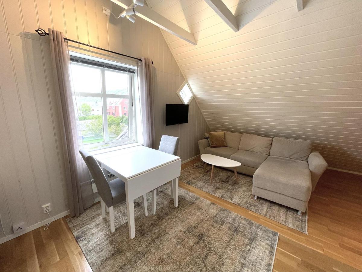 Presttind - Studio Apartment With Free Parking Narvik Extérieur photo